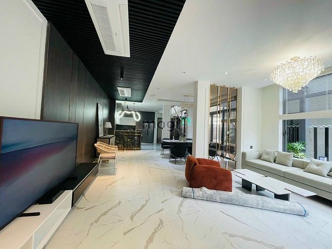 Biệt thự cho thuê Phú Mỹ Hưng 500m² giá 65 triệu - Hồ bơi riêng hấp dẫn!