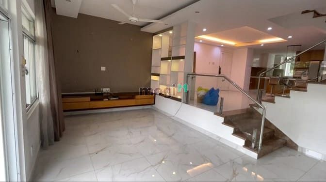 Cho thuê biệt thự Mỹ Tú Cảnh Quan Phú Mỹ Hưng 250m² giá 40 triệu - Không thể bỏ lỡ!