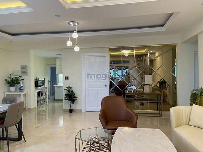 Căn hộ Cảnh Viên 118m² giá 32 triệu - Nội thất cao cấp sẵn sàng vào ở!