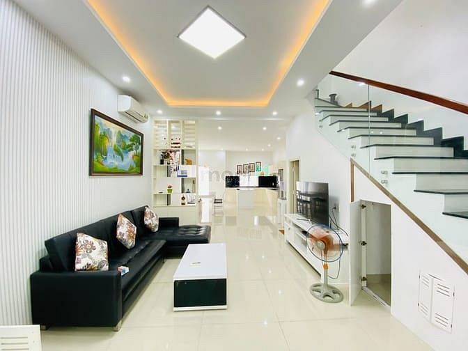 Nhà phố Mega Ruby Khang Điền 92.5m² giá 17 triệu - An ninh 24/7!
