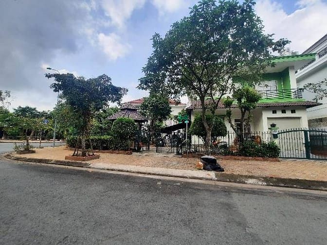 Biệt thự sân vườn view sông 312m² tại Bình Hưng - Cơ hội vàng!