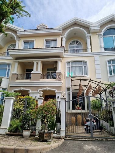 Biệt thự đơn lập Mỹ Văn - Phú Mỹ Hưng Quận 7, 200m² giá 40 triệu/tháng - Cơ hội hiếm có!