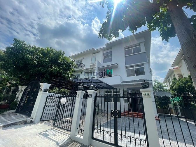 Biệt thự đơn lập cho thuê tại Nam Quang, Q7 - 300m² giá 63 triệu