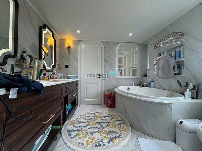 Căn hộ Duplex Mỹ Khánh 1A Quận 7 195m² giá 18.2 tỷ - Nội thất 5 sao!