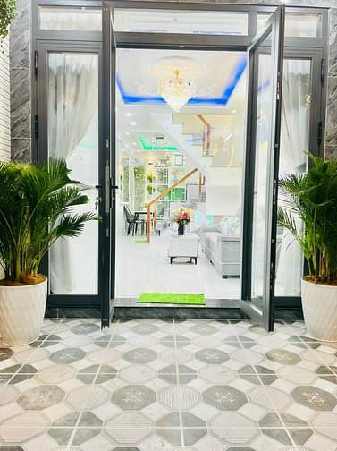 Bán nhà mặt tiền đường 8m thị trấn Nhà Bè 133.65m² giá 3.1 tỷ - Cơ hội kinh doanh hiếm có!