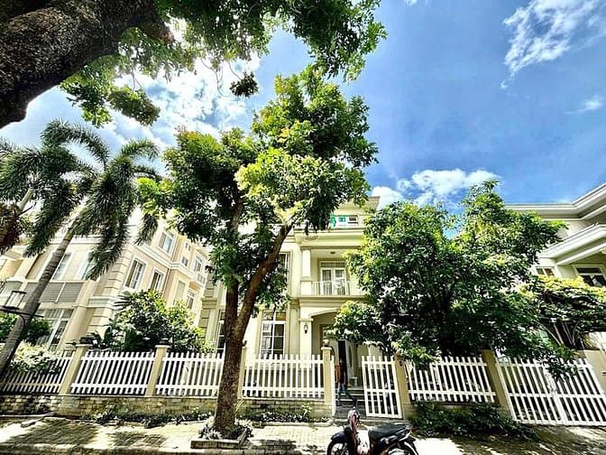 Cho thuê Biệt Thự Đơn Lập 450m² Mỹ Văn 1, Phú Mỹ Hưng, Q7 - Giá chỉ 60 triệu/tháng!