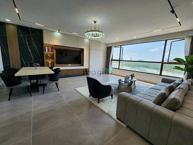 Cho thuê căn hộ Cảnh Viên 3 Quận 7, 118m² - View công viên đẹp