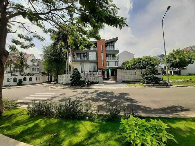 Biệt thự cho thuê KDC Phú Mỹ, Quận 7, 716m² - Không gian sống sang trọng!