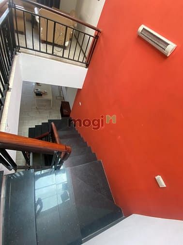 Nhà phố Lakeview An Phú 100m² giá chỉ 38 triệu - Cơ hội thuê tuyệt vời!