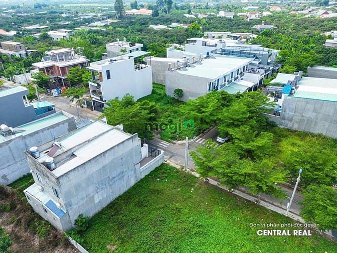 Đất Nền Sát Sân Bay Biên Hòa 100m² giá 1.8 tỷ - Cơ hội đầu tư hấp dẫn!