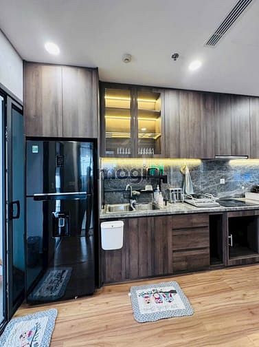 Căn hộ Eco Green Quận 7 95m² giá 20 triệu - Nhà trống dọn vào liền!