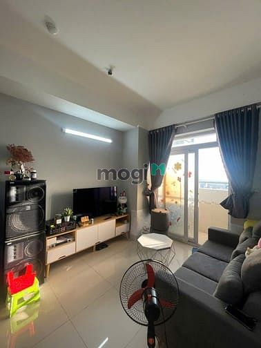 Chung cư Hoà Bình, Hiệp Tân, Tân Phú: 3 phòng ngủ, 2WC, đầy đủ nội thất, giá 9.5 triệu