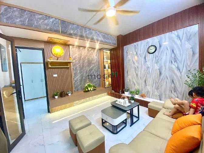 Căn hộ Đền Lừ 100m² giá 3.9 tỷ - View sân chơi BBQ tuyệt đẹp!