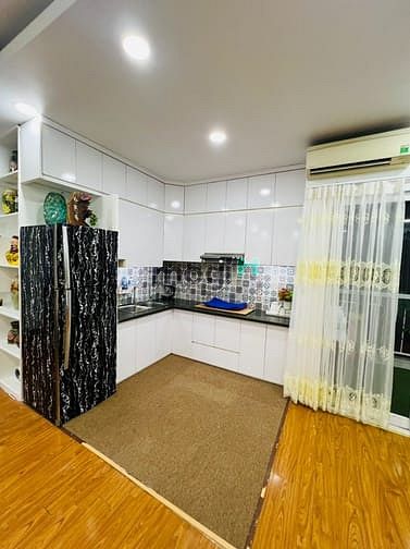 Căn hộ chung cư Cầu Giấy 125m² giá 6 tỷ - Sổ đỏ chính chủ