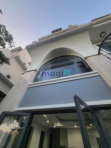 Nhà đẹp Vạn Phúc 184m² giá 36.5 tỷ - Đầu tư sinh lời cao!