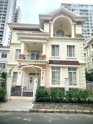 Cho thuê biệt thự Mỹ Văn 300m² Quận 7 giá 60 triệu - Không thể bỏ lỡ!