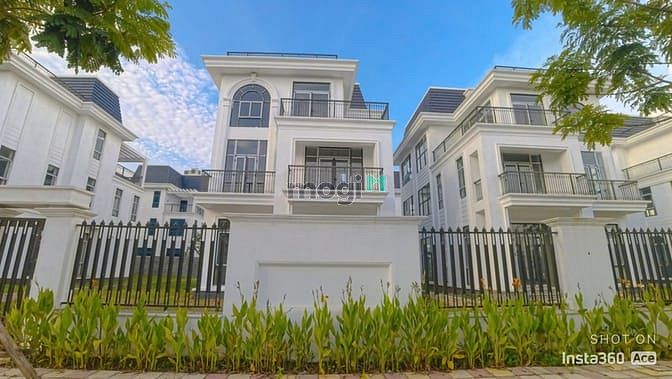 Biệt thự đơn lập 375m² giá 17.5 tỷ - Cơ hội đầu tư hiếm có!