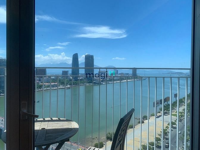 Căn hộ AZURA Đà Nẵng 95m² giá 24 triệu - Tầng cao view vịnh