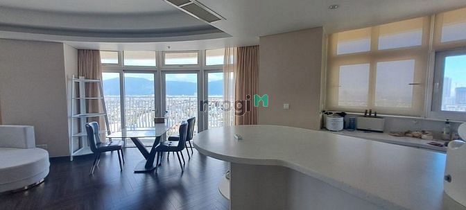 Cho thuê căn hộ AZURA Tower 152m² giá 41 triệu - Thiết kế sang trọng, view góc