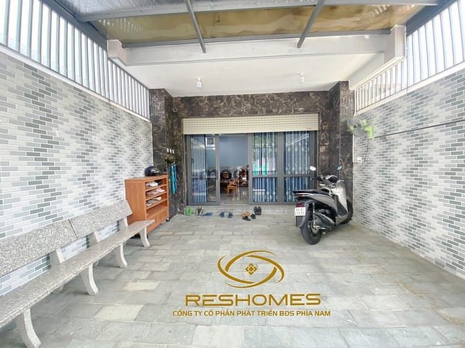 Nhà phố 3PN 300m² KDC Văn Hoa Villa giá 11 tỷ - Cơ hội đầu tư tuyệt vời!