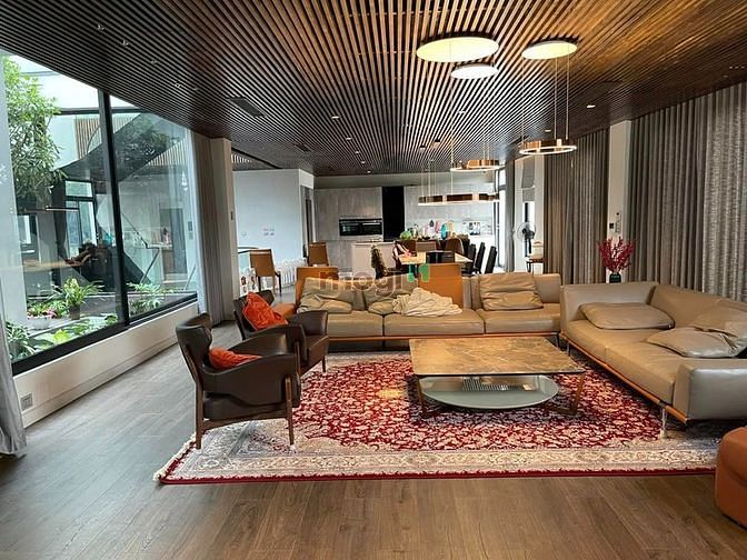 Bán nhà 220m² 5 tầng đường Lê Quang Đạo - Cơ hội hiếm có!