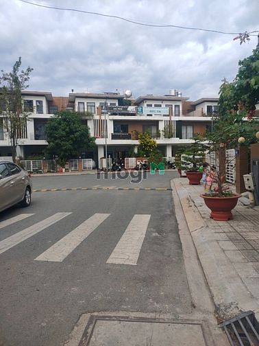 Căn nhà Thăng Long Hưng Phú 100m² giá chỉ 7.7 tỷ - Cơ hội vàng!