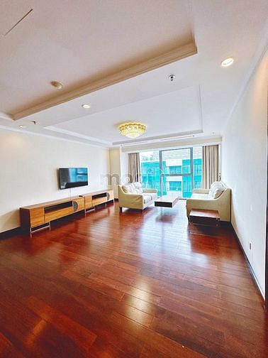 Cho Thuê Căn Hộ Vincom Đồng Khởi Quận 1, 160m² Giá 50 Triệu - View Hồ Bơi Đẹp Mê Ly!