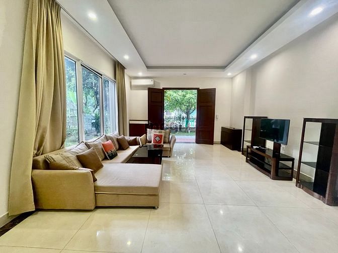 Biệt thự đơn lập 500m² Vinhomes Riverside giá 70 triệu - Không thể bỏ lỡ!