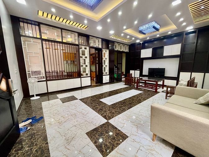 Nhà Cho Thuê Vinhomes Riverside 300m² - 4 Phòng Ngủ - Giá 30 Triệu