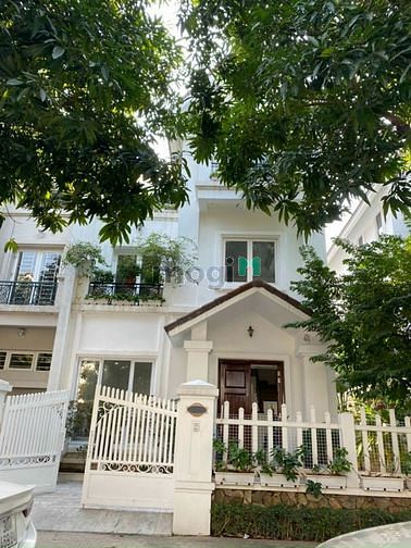 Biệt thự Vinhomes Riverside 250m² giá 50 tỷ - Cơ hội hiếm có!