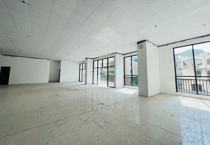 Cho thuê văn phòng tòa nhà 282 Nguyễn Huy Tưởng 250m² giá 55 triệu - Cơ hội kinh doanh hấp dẫn!