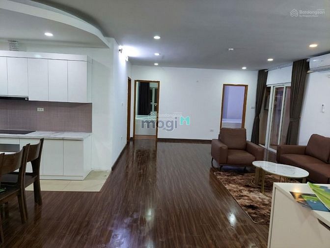 Căn hộ chung cư 25 Lạc Trung 120m² giá 4 tỷ - Sẵn sàng vào ở!