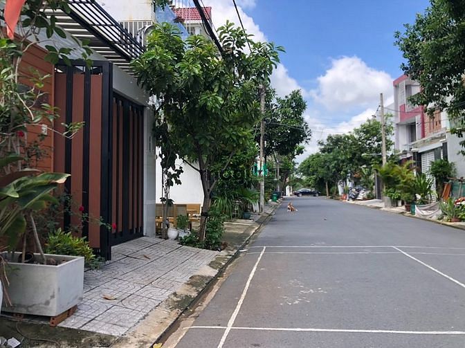 Cho thuê nhà nguyên căn 315m² kdc Hồng Long - Sẵn sàng vào ở!