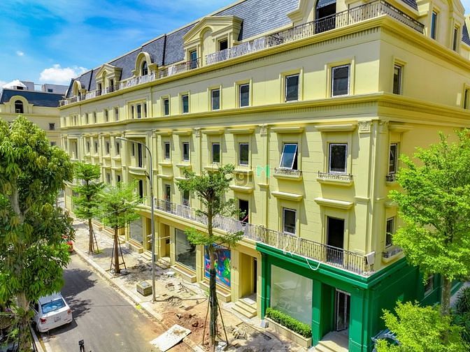 Bán shophouse 115m² giá 36 tỷ tại Lương Thế Vinh - Cơ hội hiếm có!