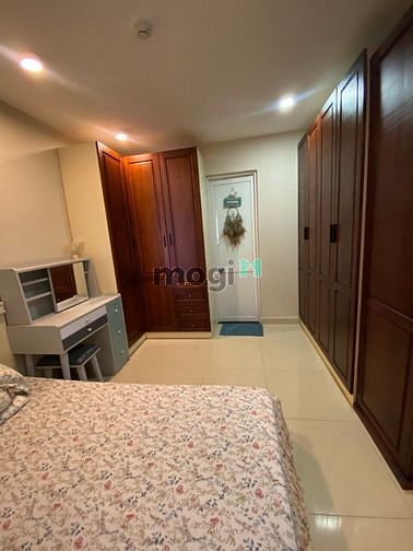 Chung cư SGC Nguyễn Cửu Vân 70m² giá 12 triệu - Nhà đẹp, nội thất cao cấp!