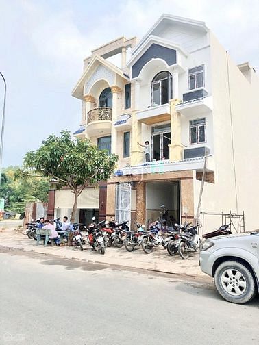 Bán lô góc 2 mặt tiền 108m² gần Aeon Mall Bình Tân - Cơ hội đầu tư hiếm có!