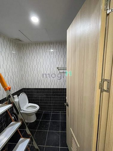 Căn hộ Tháp Doanh Nhân 61m² giá 9 triệu - Cơ hội hiếm tại Hà Đông!