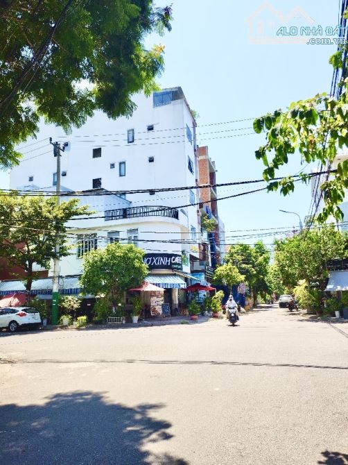 Nhà 4 tầng mặt phố Huy Cận, 70m² giá 7 tỷ - Cơ hội đầu tư tuyệt vời!