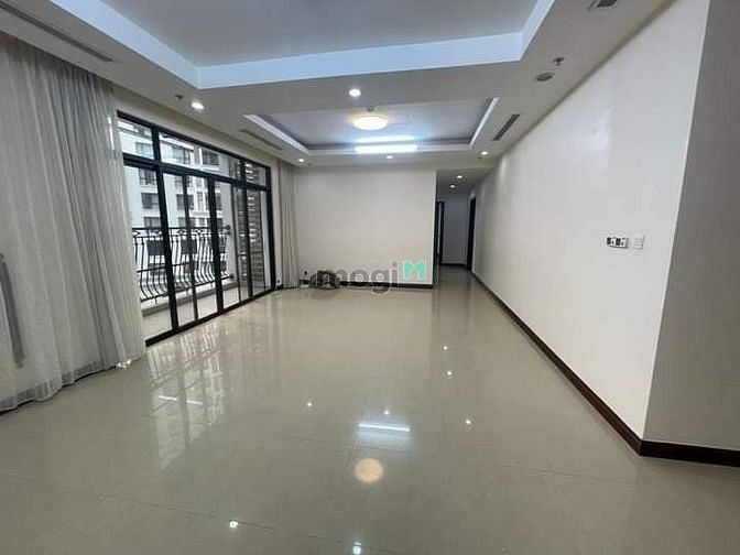 Căn hộ 3 ngủ Royal City 160m² giá 10.5 tỷ - Cơ hội sở hữu hiếm có!