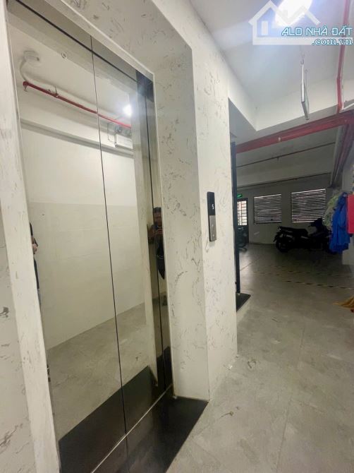 Căn hộ 5 tầng 1 Tum Đà Nẵng 90m² giá 8.8 tỷ - Doanh thu 40 triệu/tháng!