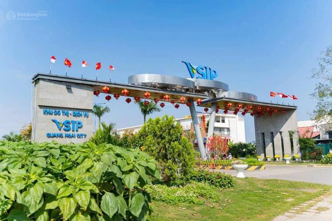 Nhà cho thuê 3 tầng tại KĐT VSIP Quảng Ngãi - 14 triệu/tháng, nội thất đầy đủ!