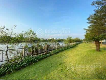 Bán nhanh lô biệt thự view sông Tân Cảng Phú Hữu 200m² giá 12.8 tỷ - Cơ hội vàng!