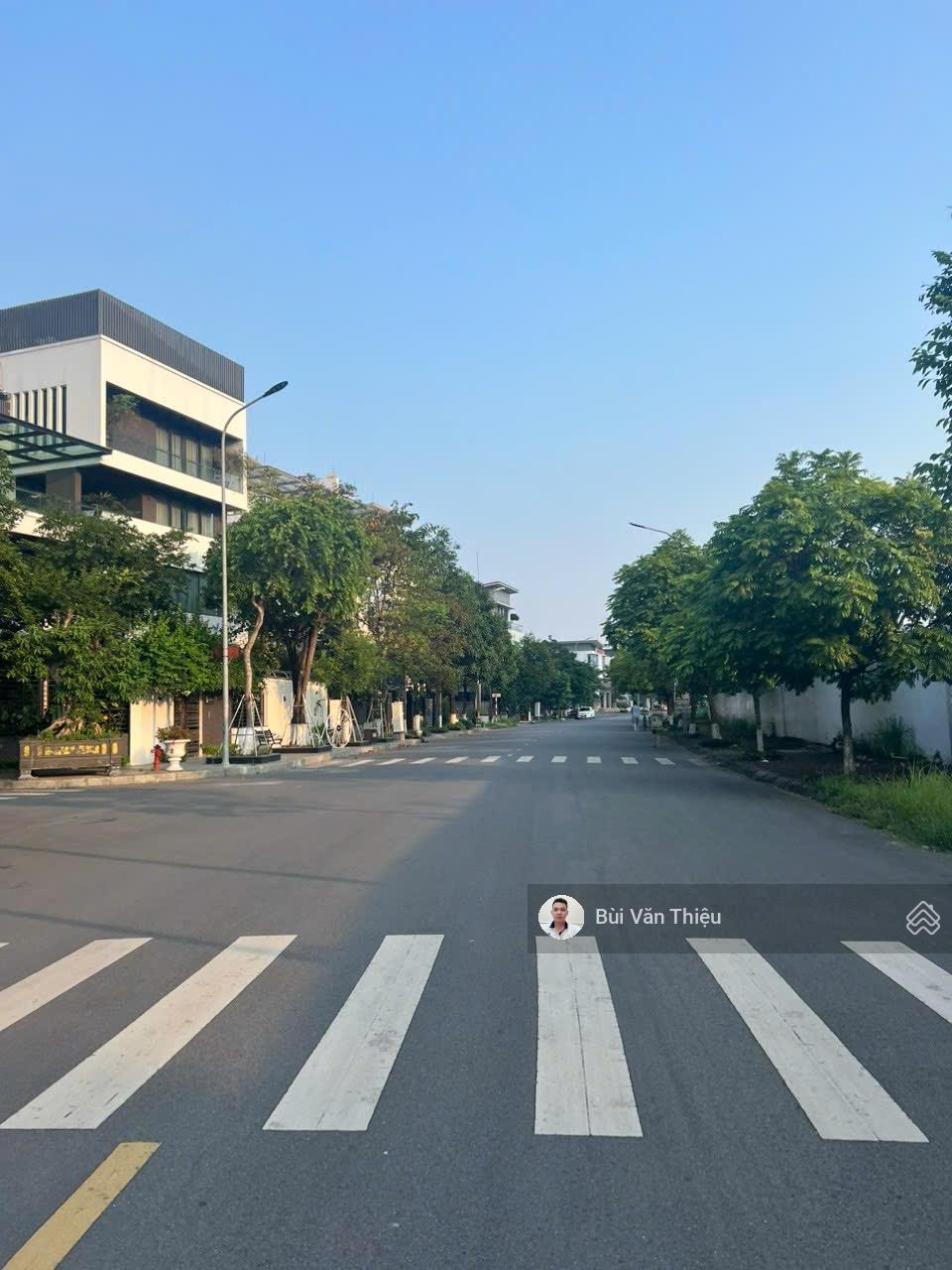 Bán Shophouse Waterfront City 120m² giá 15 tỷ - Cơ hội kinh doanh đỉnh cao!