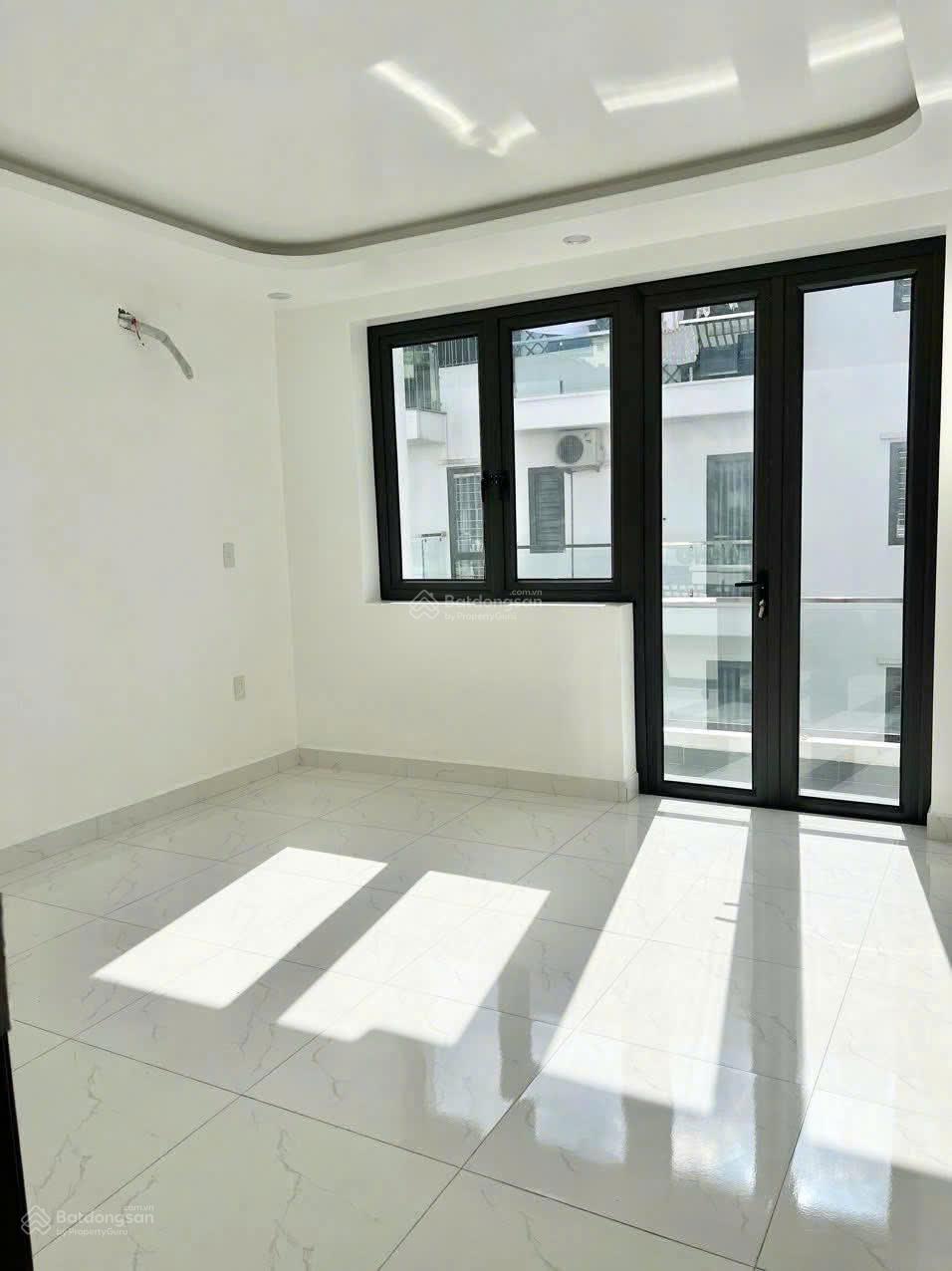 Townhouse 4 tầng khu Him Lam Hùng Vương Hải Phòng giá chỉ 3,95 tỷ
