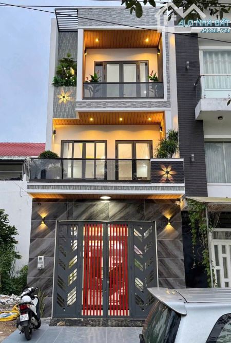 Nhà phố 3 tầng Thủ Dầu Một 120m² giá 2.6 tỷ - Cơ hội tốt không thể bỏ qua!