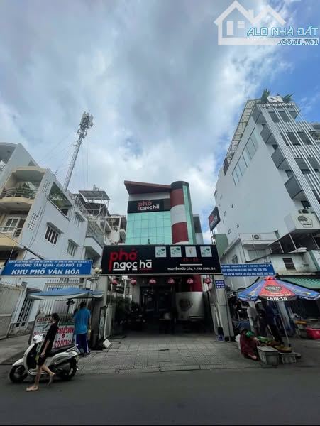 Cho thuê Nha Khoa - Spa mặt tiền Nguyễn Hữu Cầu, Q1, 700m², giá 99 triệu