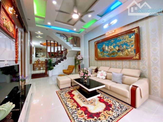 Nhà 1T1L Đ.Sư Vạn Hạnh Q10 50m² giá 2.61 tỷ - Cơ hội tốt, nội thất đầy đủ!