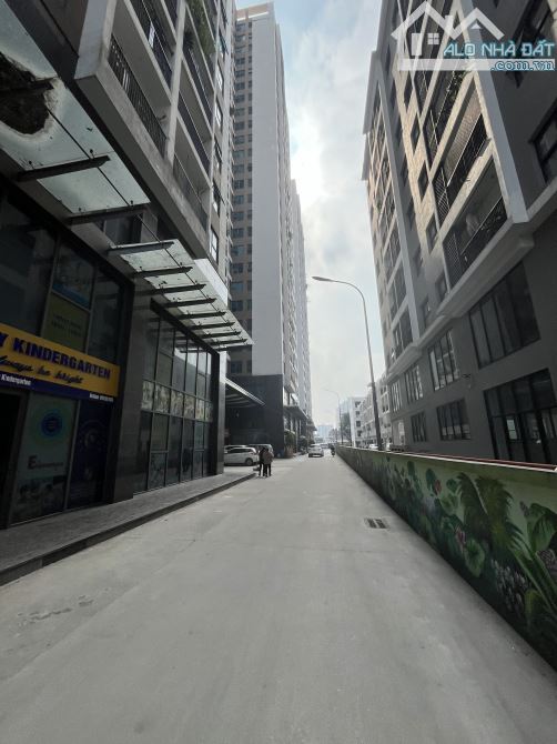 Cho Thuê Văn Phòng 500m² Tầng 3 Định Công - Sảnh Riêng Đẳng Cấp