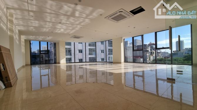 Văn phòng sàn thương mại cao cấp 50m² tại Nguyễn Tuân - Giá chỉ 18.75 triệu