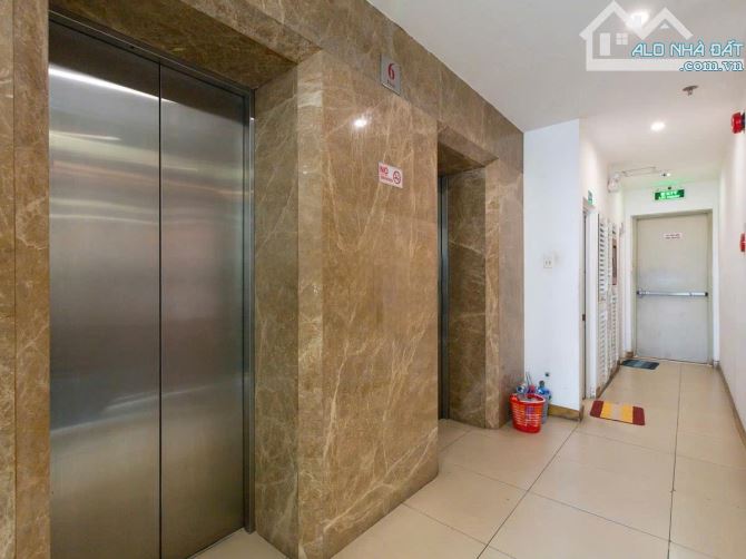 Bán Tòa Nhà Mặt Tiền Hoàng Việt 240.6m² giá 140 tỷ - Cơ hội đầu tư vàng!